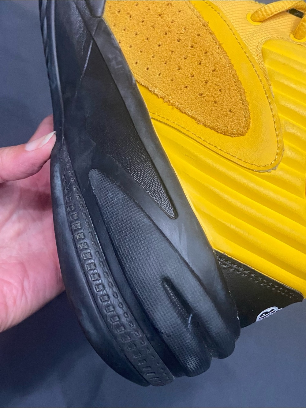 PUMA J. Cole Dreamer 2 January 28th Yellow Black Basketball Shoes Men’s US 10.5 - Picture 16 of 17